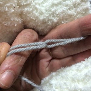 Quand et comment changer de pelote de laine pendant le tricot ?